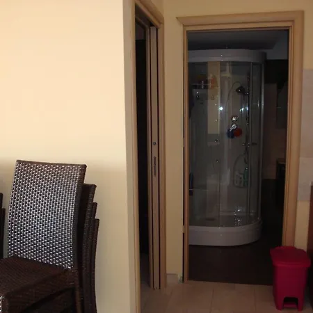 شقة La SantʼAlessio Siculo