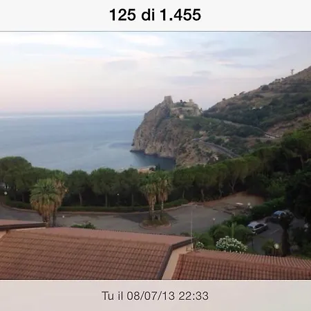 Apartment La *