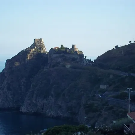 Apartment La SantʼAlessio Siculo